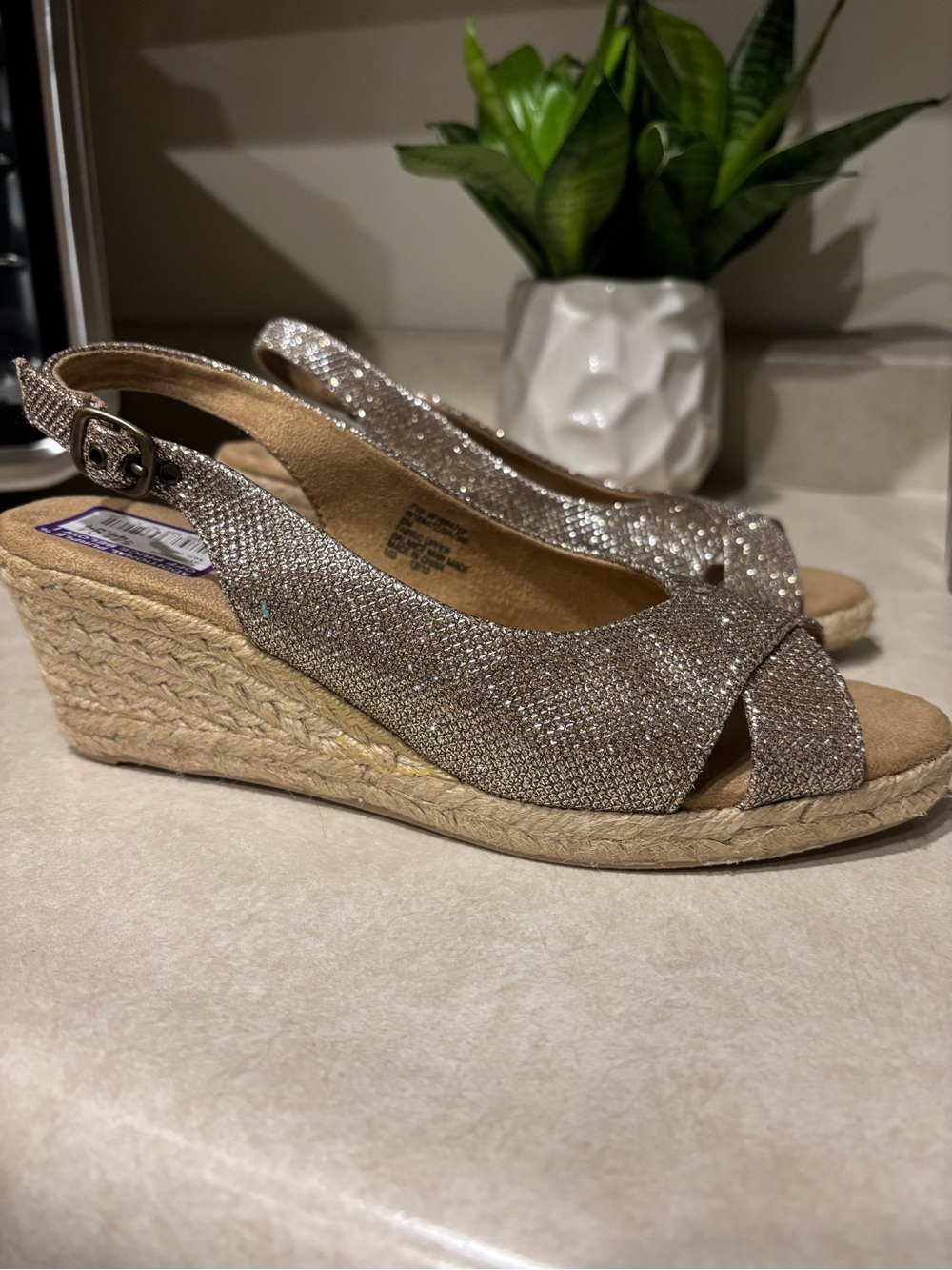 White Mountain Metallic Espadrille Wedge Sandals 8M
